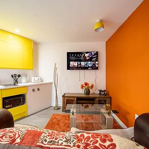 https://apt-new-corner-studio-in.yorkshirehotels.net